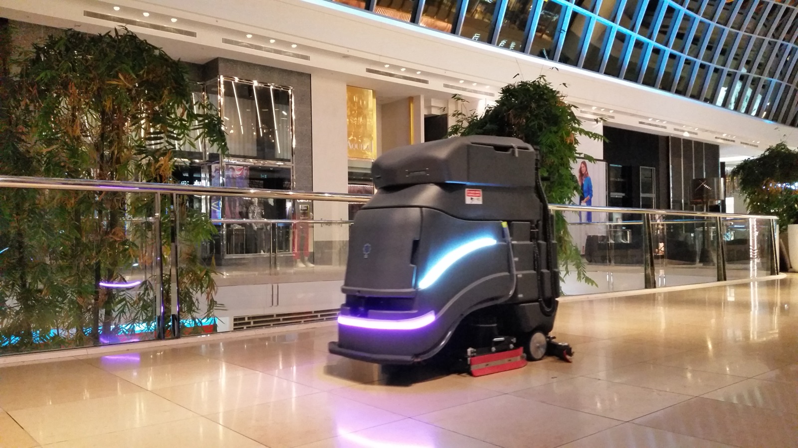 Compact autonomous office vacuum robot